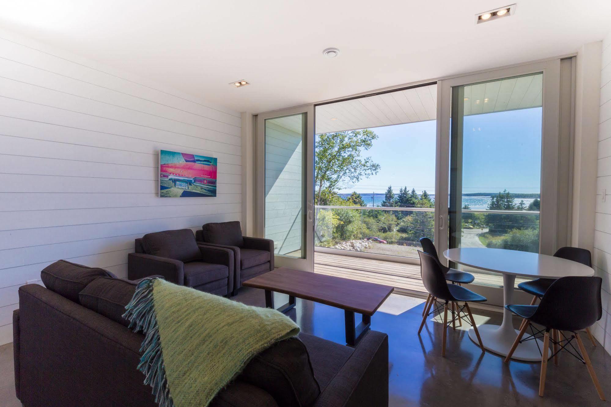 Quarterdeck Beachside Villas & Lofts Summerville Centre Экстерьер фото