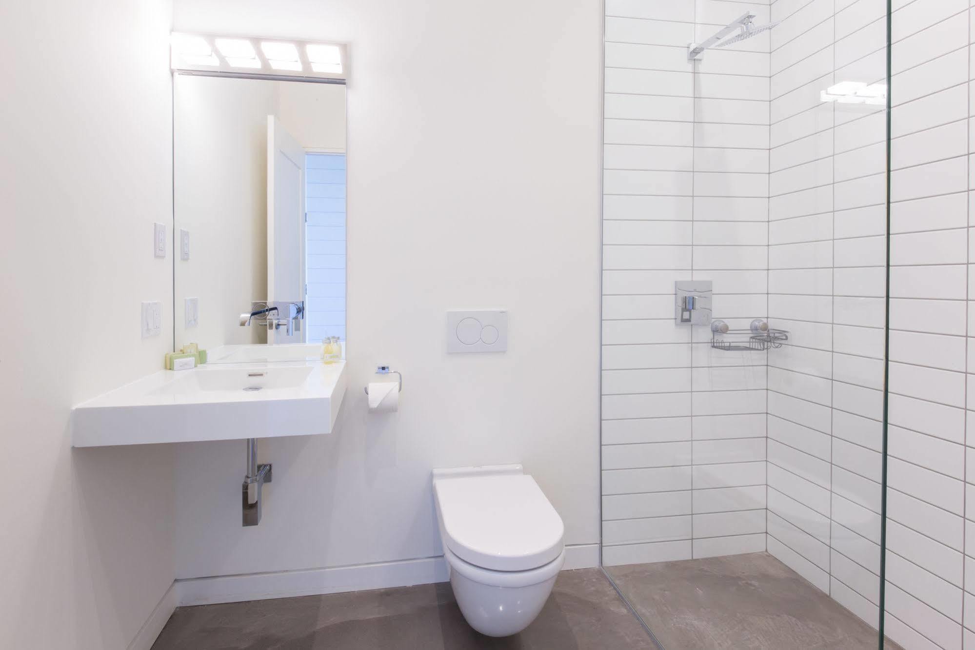Quarterdeck Beachside Villas & Lofts Summerville Centre Экстерьер фото